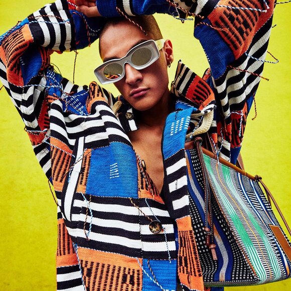 Loewe LW40033I 24C Sunglasses Pearlescent Rectangle Frame, Silver Mirror Lenses - Picture 8 of 12